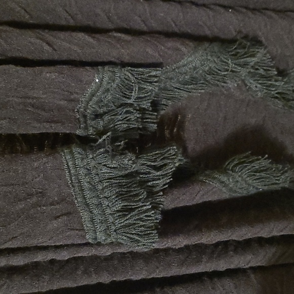 New Directions Women's lightweight Black Shrug with fringe hem size 2X - Picture 3 of 10